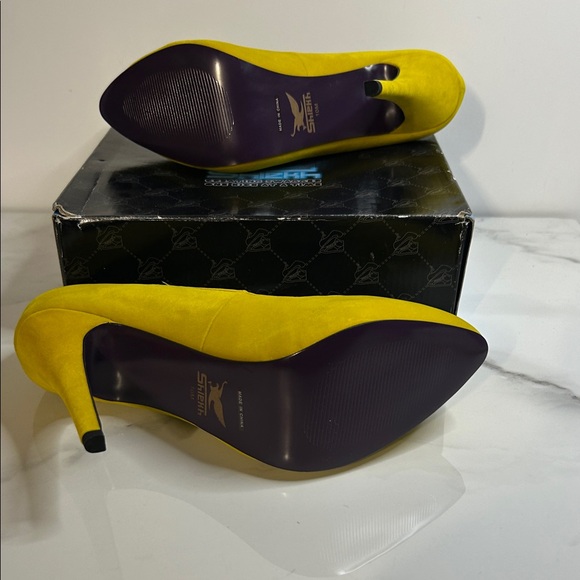 Shiekh Vibrant Yellow Heels - Picture 5 of 7